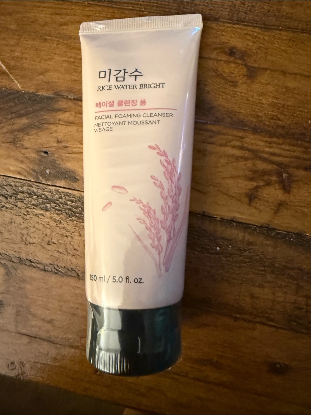 Rice Water Bright Facial Foaming Cleanser - Pale Pink Tube